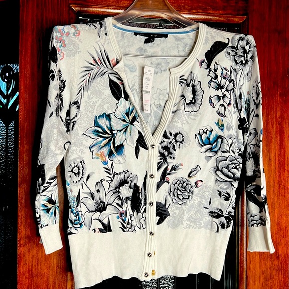 White House Black Market Sweaters - Cardigan sweater by Whitehouse Black Market